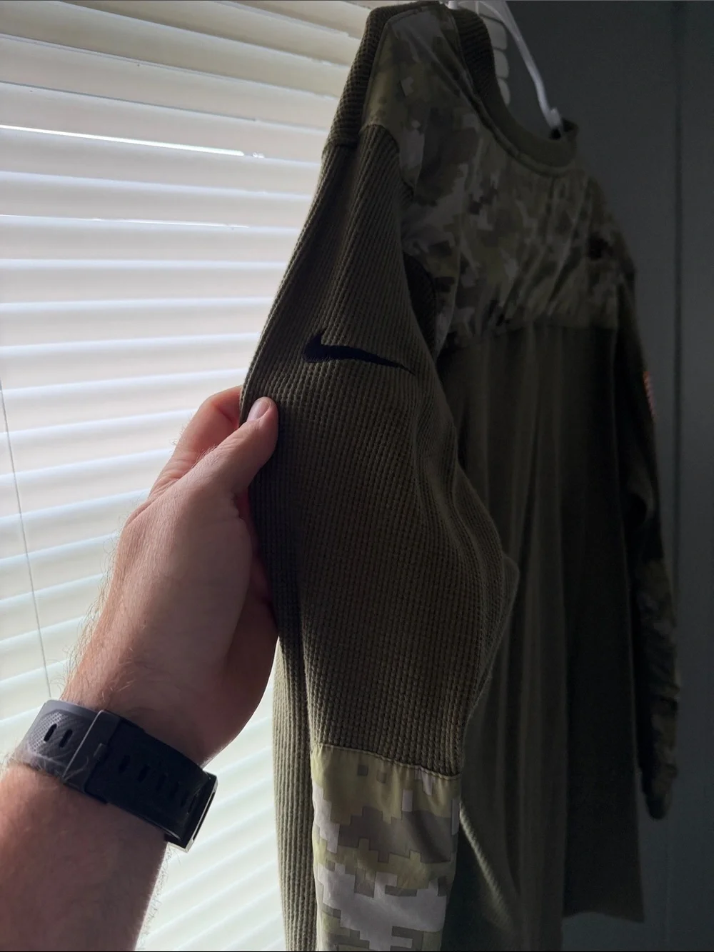 Nike men’s salute to service Pittsburgh SteelersQuarter-Zip WaffleKnit Pullover